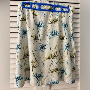 Emma James skort, green, aqua blue bamboo on white. Sz 6
